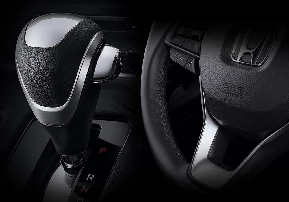 modeldetailimageinterior_0011_leather_wrapped_steering_wheel___shift_knob_compose_b_copy__1613049354920